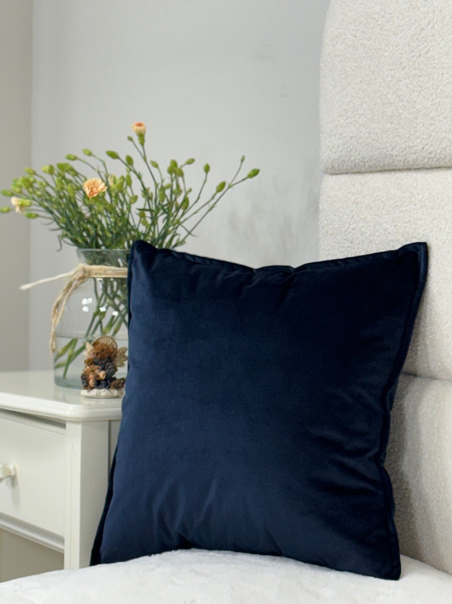 Elegant plain velour cushion covers solid - a perfect accent for your interior