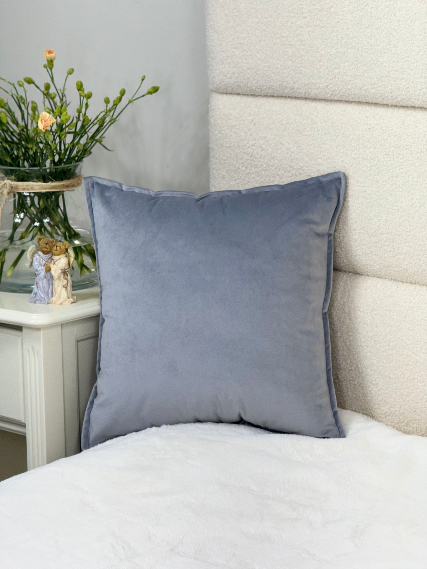 Elegant plain velour cushion covers solid - a perfect accent for your interior