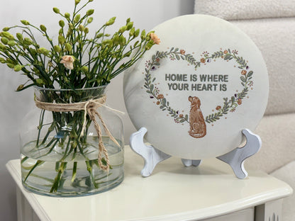 Luxurious Round Embroidered Velour Wall Hanging for Interior Decor - "Home is where your heart is" Retriever Decoration, Gift with dog decor