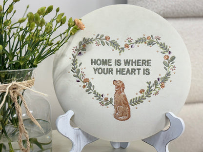 Luxurious Round Embroidered Velour Wall Hanging for Interior Decor - "Home is where your heart is" Retriever Decoration, Gift with dog decor