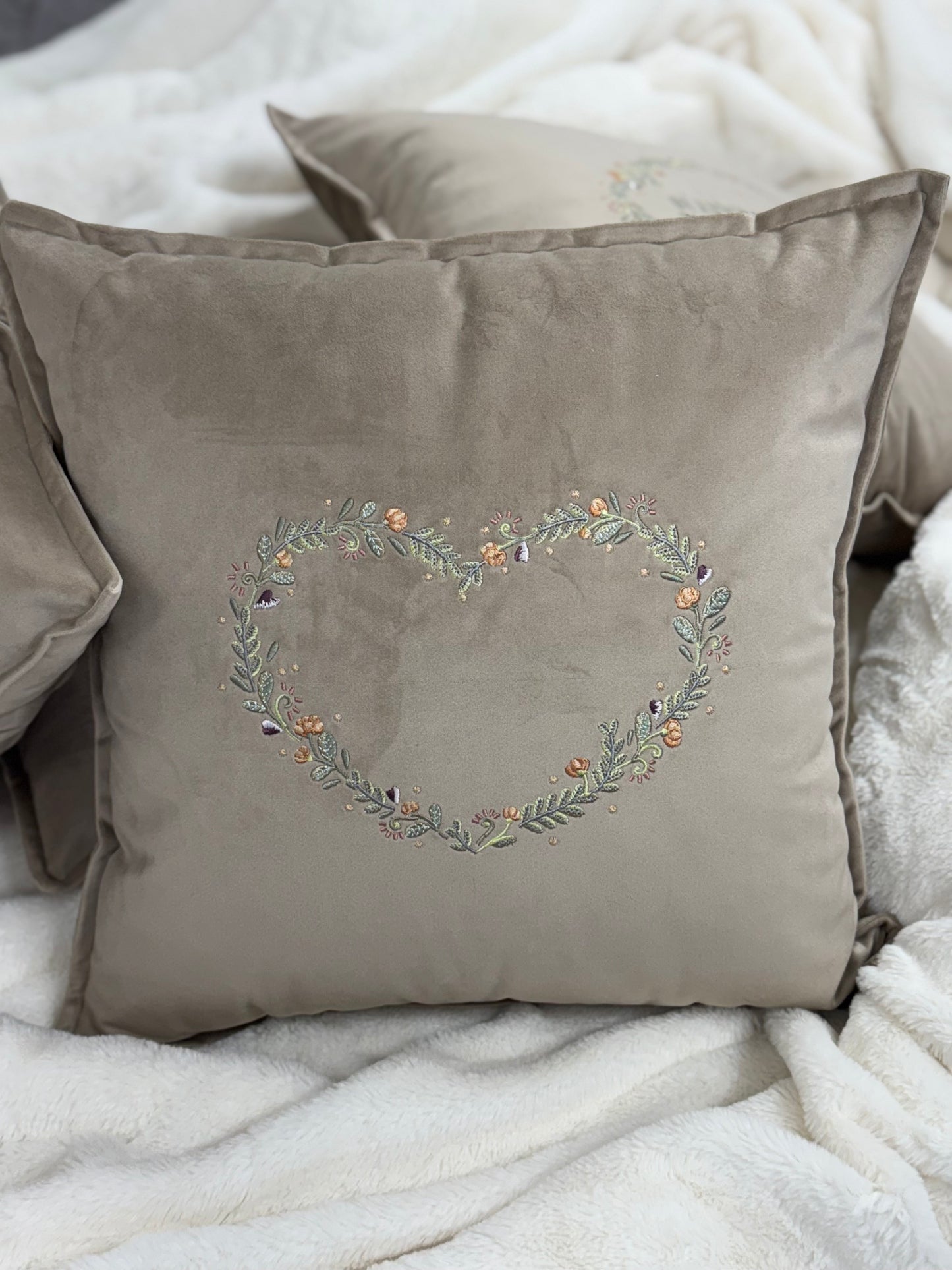 Decorative Velour Cushion Covers with Zipper, High quality, Many colors, Home Decor