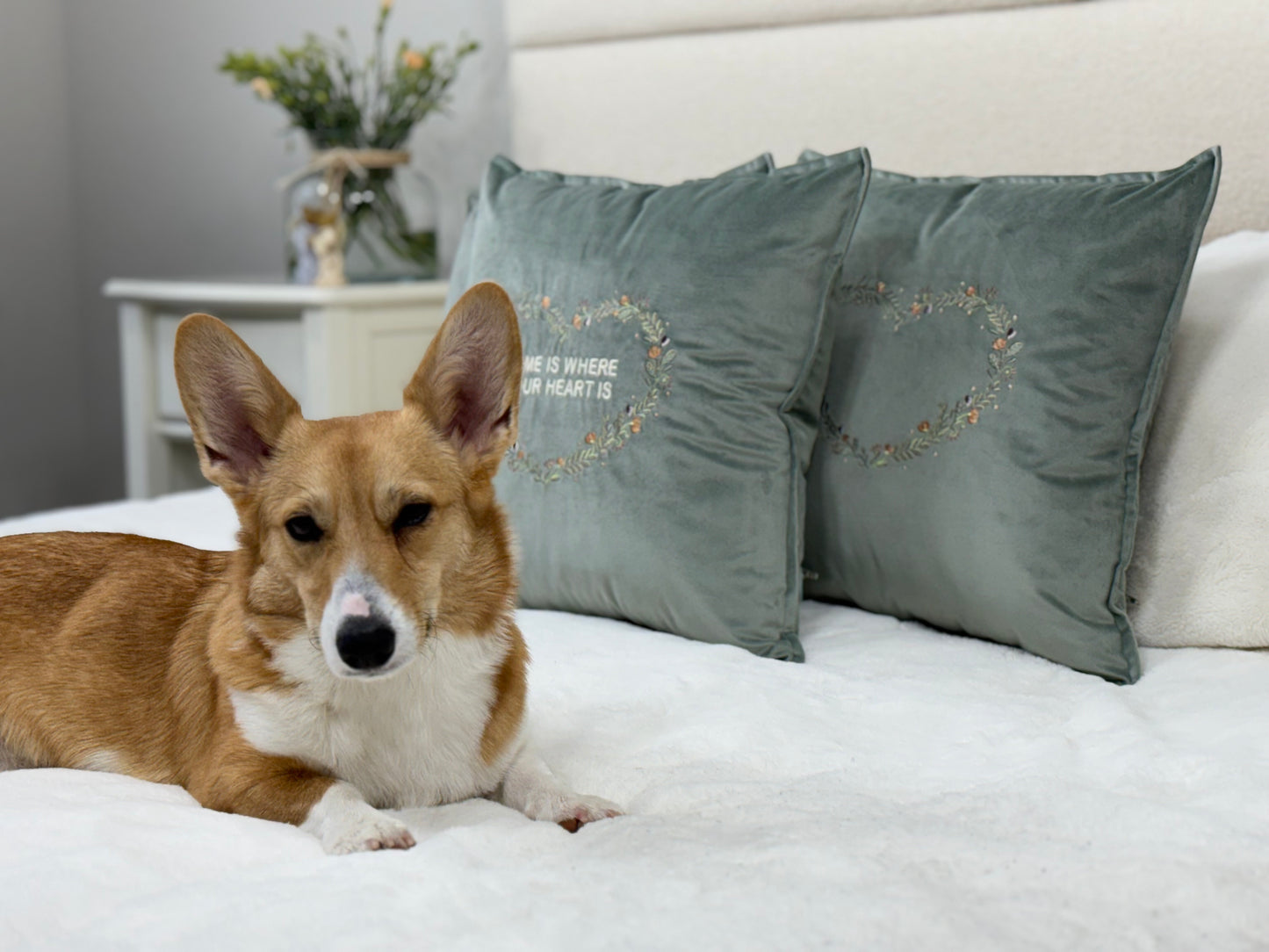 Decorative 18 inch cushion cover with beautiful embroidery, a large selection of colors