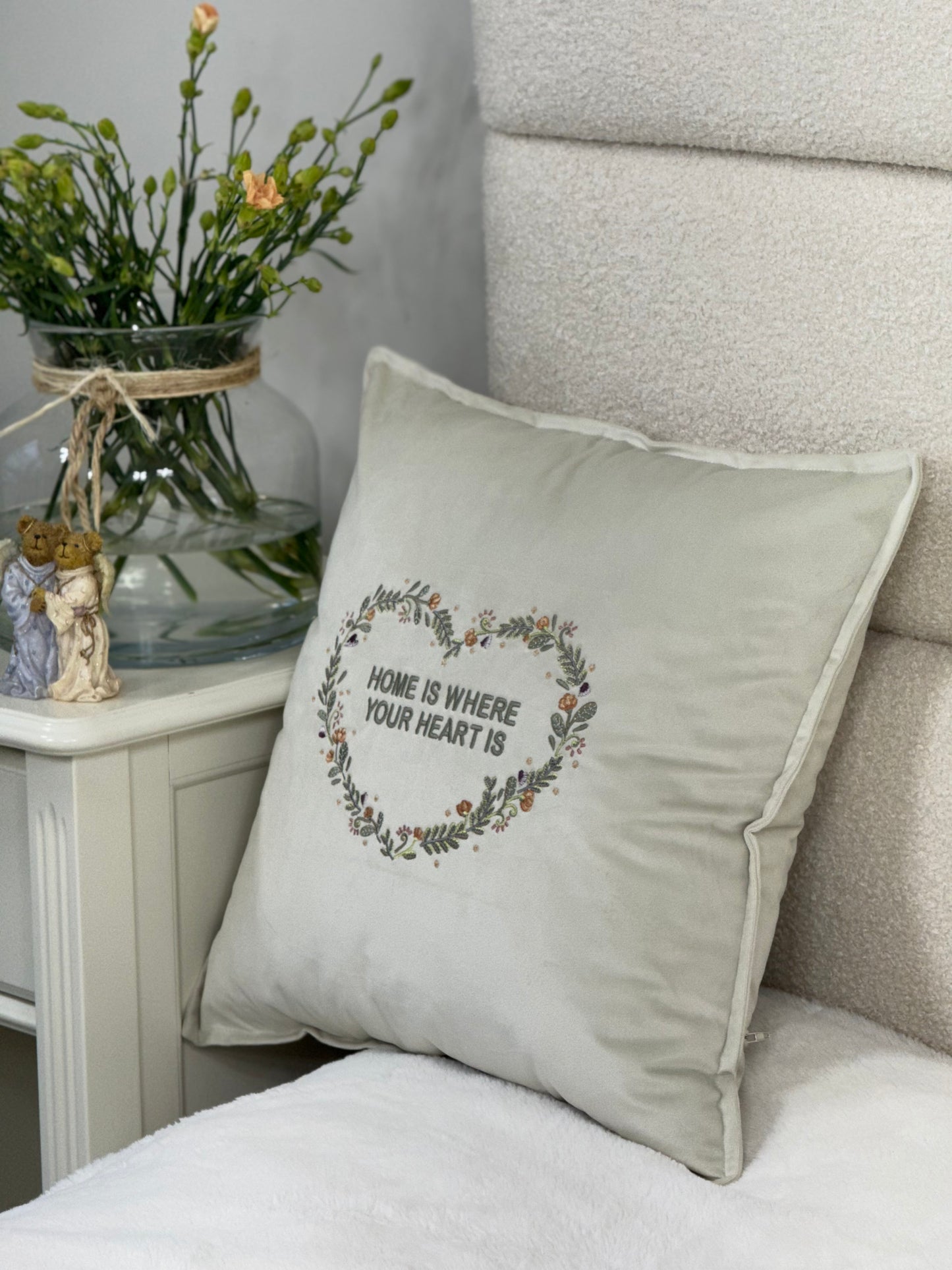 Decorative 18 inch cushion cover with beautiful embroidery, a large selection of colors
