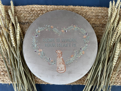 Luxurious Round Embroidered Velour Wall Hanging for Interior Decor - "Home is where your heart is" Retriever Decoration, Gift with dog decor