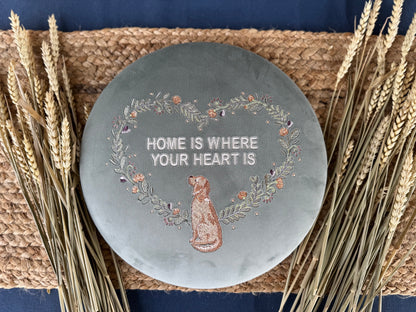 Luxurious Round Embroidered Velour Wall Hanging for Interior Decor - "Home is where your heart is" Retriever Decoration, Gift with dog decor